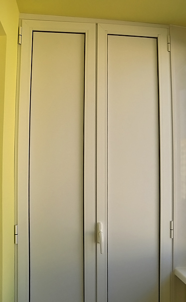 Шкаф с 2-мя распашными дверьми + полки ЛДСП (штульповый притвор) - вид 2